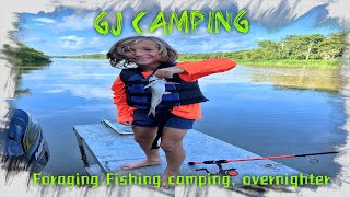 Foraging muscadines fishing and having a good time camping on the Cajun yacht [upl. by Jerrie]