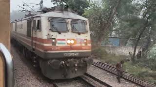 Rewari Passenger crossing ICF coach Porbandar Express indianrailways porbandar delhi gujarat [upl. by Kaine122]