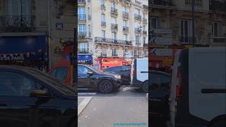 Feuerwehr in Paris mit Blaulicht Einsatz [upl. by Libnah486]