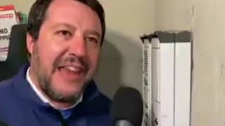 SALVINI a BOLOGNA citofona a casa di un presunto SPACCIATORE tunisino [upl. by Taylor]