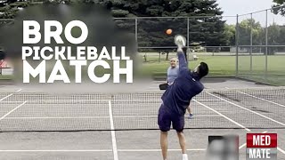 Pickleball Singles Match  30 Noob Series  Tennis Bro vs Badminton Bro  Aug 2024 [upl. by Bogie78]