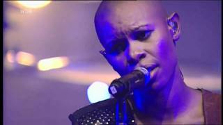 HD Skunk Anansie  Squander  Live  EWerk [upl. by Reinke]