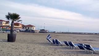 Il Borgo di Castiglione della Pescaia e la sua spiaggia [upl. by Townie]