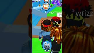 Giving fans huge in pet sim x giveawaygamingroblox [upl. by Corneille]