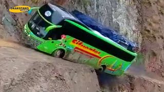 Top 10 Autobuses Locos VS Carreteras Peligrosas [upl. by Blaine]