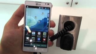 LG Optimus L9 prise en main à lIFA 2012  par TestMobilefr [upl. by Llekcm]