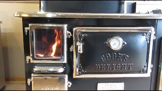 Obadiahs Elmira Fireview Wood Cookstove  Burning the Stove [upl. by Yelserp27]