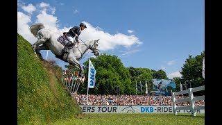 Gilbert Tillmann  Claus Dieter  Deutsches SpringDerby Hamburg 2017 [upl. by Etnaled]