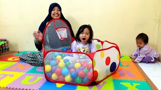 Hore Dapat Surprise Keranjang Mandi Bola Baru dari Ibu  Ball Pit Show Kids [upl. by Klement]