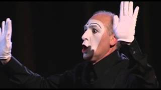 Human Rights by Spanish mime actor Carlos Martínez [upl. by Macmahon293]