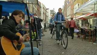 Bevrijdingsdag op Voorstraat Noord [upl. by Lleznov]