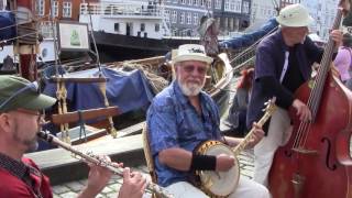 Højbro Plads Jazz Trio i Nyhavn 22 [upl. by Aniral415]