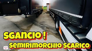 Sgancio semirimorchio scarico [upl. by Hose]