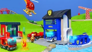 BRIO Zug Polizei  Feuerwehrmann Züge amp Spielzeugautos für Kinder [upl. by Nivan781]