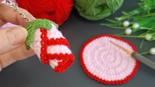 How to make a gorgeous easy crocheted keychain✅️Tığ işi kolay örgü anahtarlık yapımı [upl. by Kersten]