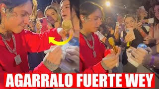 Natanael Cano Se ENOJA con FAN al dar AUTOGRAFO 😡 [upl. by Egduj]