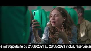 Forfait mobile 80Go Red by SFR  téléphone en avion quotcest vert cest clairquot Pub 20s [upl. by Lamag]