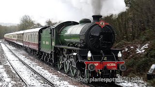 The Christmas White Rose Charter Train 1Z82 61306 Mayflower Passing New Mills Central On 231124 [upl. by Humphrey]