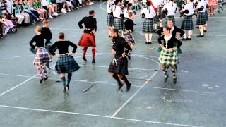 How to Scottish Dance  quotBroadswordsquot Dance [upl. by Eelrahs]