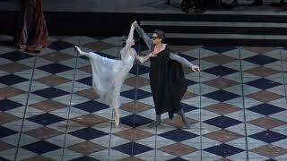 Eleonora Sevenard and Vladislav Lantratov in ballet Romeo and Juliet [upl. by Idnahk527]