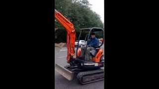 2004 Kubota U35 Excavator with Thumb [upl. by Esinel]