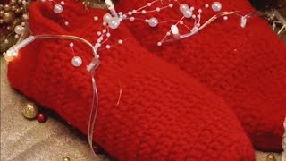 Knitted Christmas warm slippers diy [upl. by Endaira]