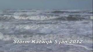 Storm Katwijk Strand Zee 5 januari 2012 [upl. by Yeliac]