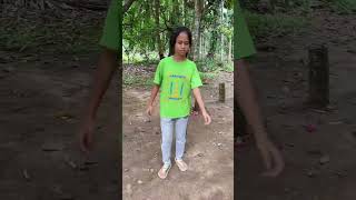 Kira kira kaki anak itu kenapa ya subscribe comedy shorts [upl. by Howie]