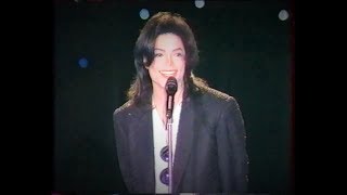 MICHAEL JACKSON EARTH SONG LIVE AT WORLD MUSIC AWARDS 1996 [upl. by Hairej]