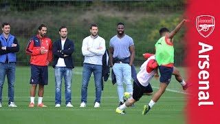 French rugby team watch Arsenal train ahead of Leicester [upl. by Nawram]