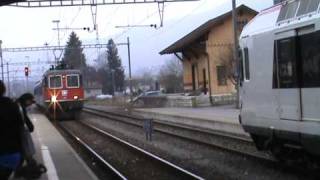 SBB Re 44 II quot11194quot mit Regio Express in SoncebozSombeval [upl. by Paterson]