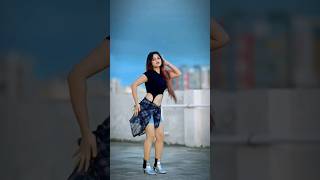 Cham Cham karke chamka 🫶❤️dancevideoshortsdancedanceshortsdancecoverdancertrendingviral [upl. by Ahso50]