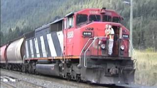 CN 5558 Crew Change at North Bend [upl. by Nnaeiram431]