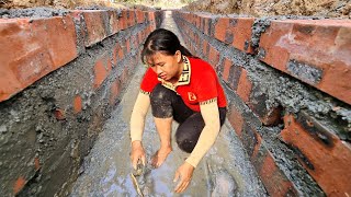 How to build a farm drainage ditch with red bricks  Lý Nhệ [upl. by Kennan]