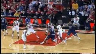 Greg Monroe nolook pass [upl. by Ahselaf]