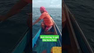 Kaylang lang ng timing sa pag pa sampa ng tunayoutubeshorts fishingboat fishingvideo [upl. by Ikin]