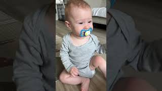 How to get rid of the pacifier 👏👌 momhack momlifehacks pacifier babypacifier hack mom baby [upl. by Koosis]