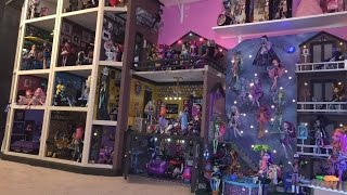 Monster High Doll House Tour 40Rooms 43Beds 200MH Dolls SchoolHouse Mansion Dorm Video Collection RV [upl. by Juli]