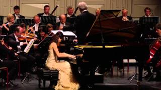 Fleur Claesen  F Chopin  Piano Concerto No1 in E minor Op11  III Rondo  Vivace [upl. by Venable]