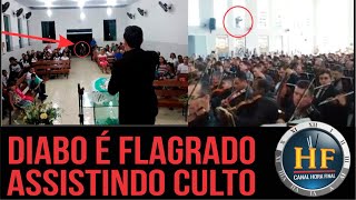 quotInacreditável Diabo Surge em Culto de Duas Igrejas Você Acreditaquot [upl. by Jacqui]