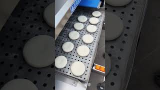 glutinous rice cake machine steamed bun machine pie machine glutinous rice cake [upl. by Airtemak]