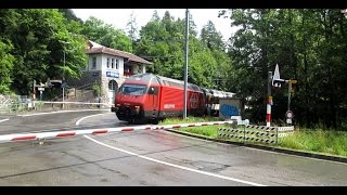 Interlaken Bahnübergang Brienzstrasse 1 [upl. by Gitlow]