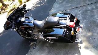 HARLEY ELECTRA GLIDE WITH VANCE AND HINES PIPES [upl. by Ellerud]