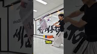 Un deporte único de Corea del Sur [upl. by Hildebrandt]