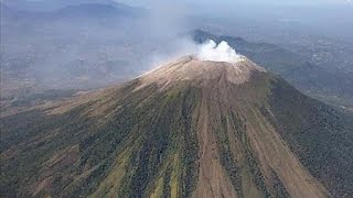 Respiradero del Volcán Chaparrastique en La Joya [upl. by Esened756]