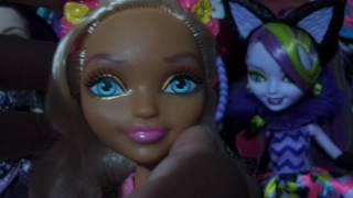 Review Nina Thumbell Ever After High Doll PTBR [upl. by Aicelet]