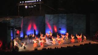 El triángulo Coros y Danzas Extremadura de Badajoz  XXXIV FFIE [upl. by Yenattirb50]