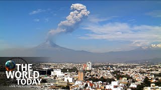 WATCH  Popocatépetl Volcano Eruption in Mexico 6900 ft ash column  THE WORLD TODAY [upl. by Enelyk179]