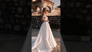 Abiti da Sposa 2023  Milla Nova [upl. by Solrac]