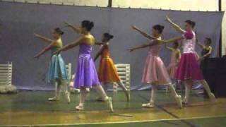 Barbie e as 12 Princesas Bailarinas [upl. by Simpson]